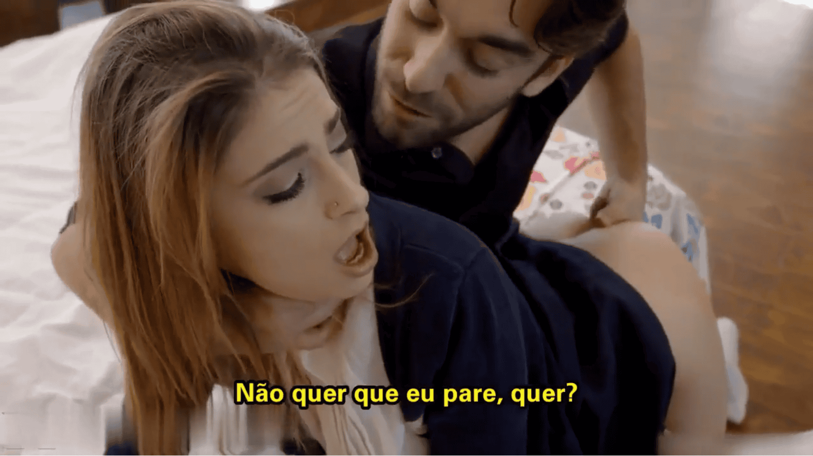 Pornôcomlegenda padrasto metendo na enteada safadinha que tem uma xoxota que é gostosa demais.