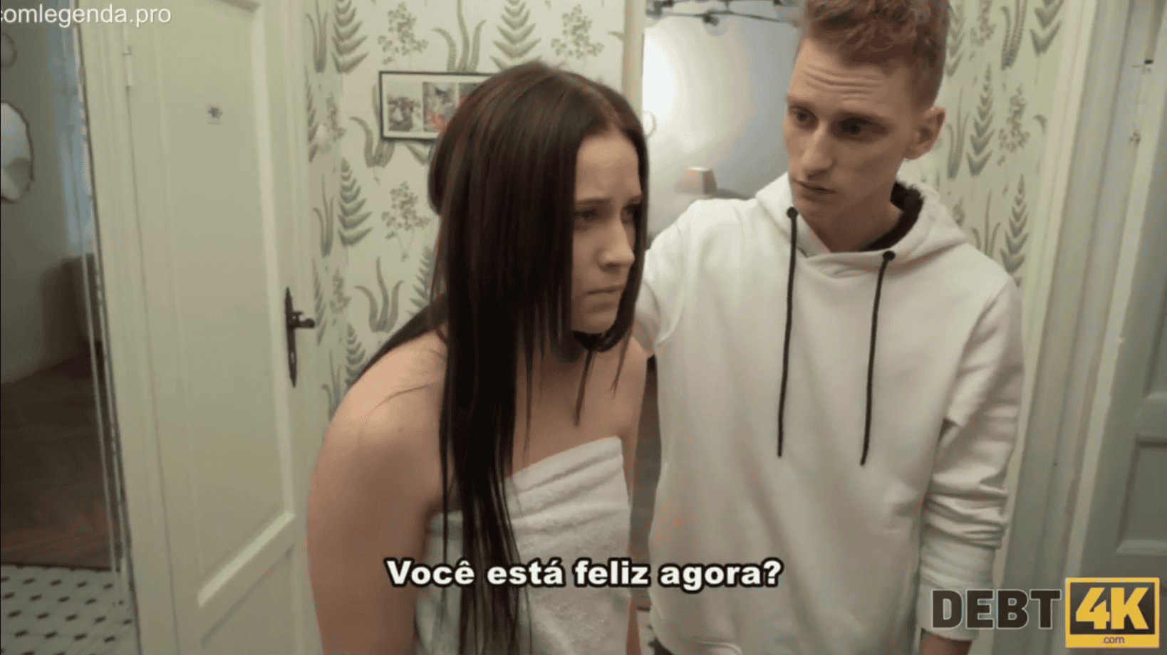 Sexo explicito legendado novinha dando o cu para pagar as dividas. Deixando o cobrador meter com força.