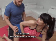 Videopornolegendado fudendo a irmã durante o yoga