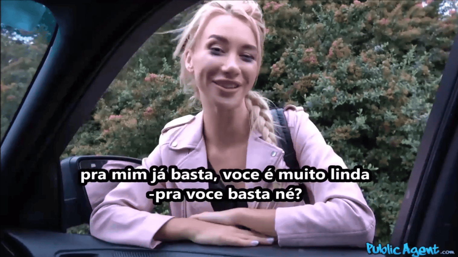 Loirinha gostosa transando em um porn com legenda que vai te deixar muito excitado.