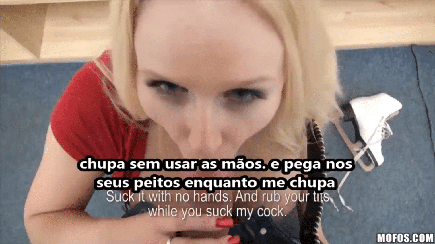 Loirinha gostosa mamou gostoso em troca de um bom dinheiro na bolsa.