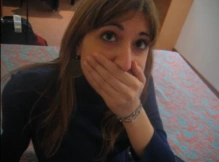 Garota inocente engoliu todo o esperma