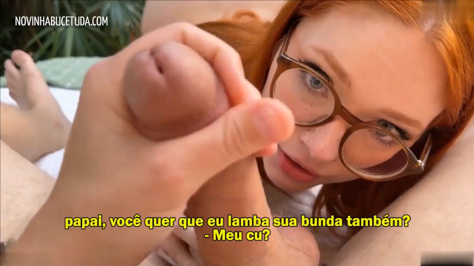 Potno com legenda enteada chupando o cuzinho do padrasto que adora isso.