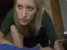 Garçonete fudendo com cliente dotado