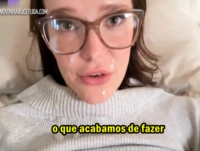 Enteada com tesão fez sexo com o padrasto – porno com legenda