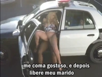 Transando com policial para libertar o marido – porn legenda