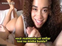 Sexo anal com irmã mostrando que é safada – porno com legenda
