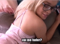 Pornor com legenda traçando a namorada