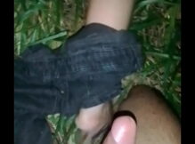 Casada safada dando no matinho a noite