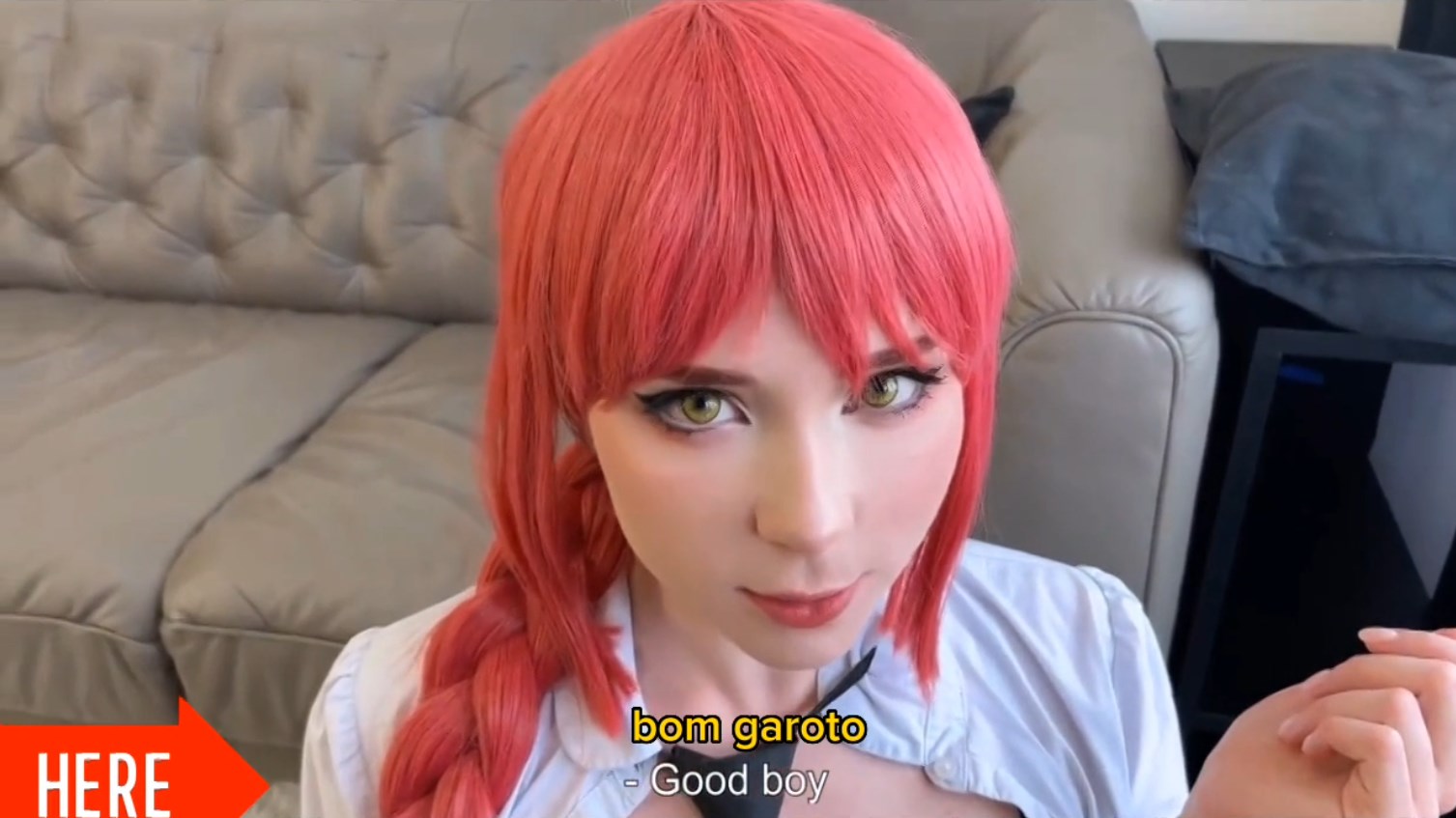 Makima dando a buceta para o Denji em um pornô legendado, onde bebe porra e goza gostoso na pica.