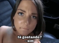 Novinha sem dinheiro fez um acordo com o taxista – sexo com legenda