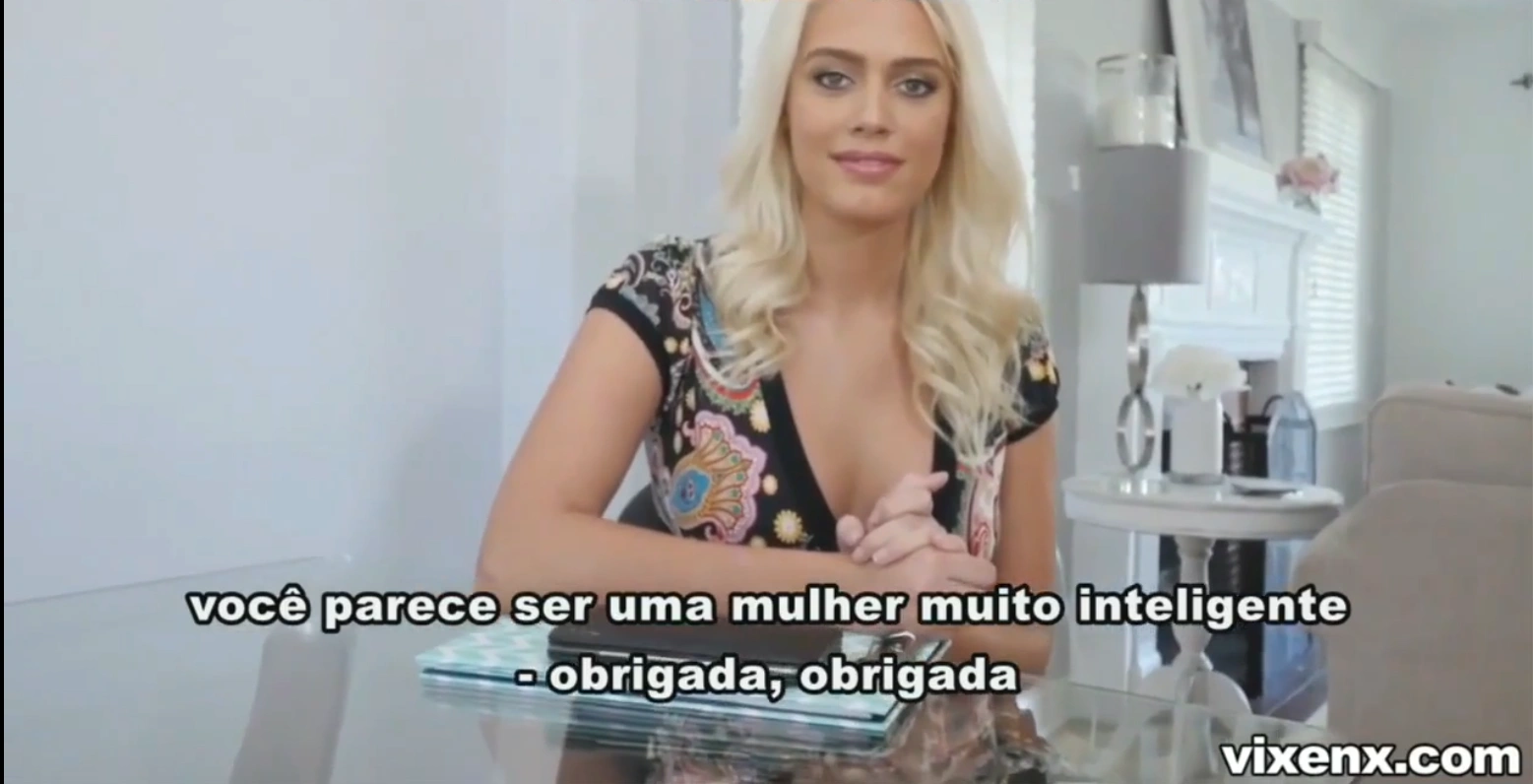 Enganou a corretora de imóveis nesse porno legendado perfeito, provocando com palavras picantes, aumentando a tensão.