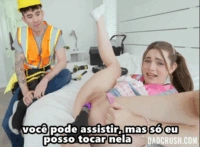 Fodeu a enteada no dia de levar a filha ao trabalho – incesto legendado