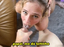 Filha gostosa atiça o padrasto e acaba sendo fodida – incesto legendado