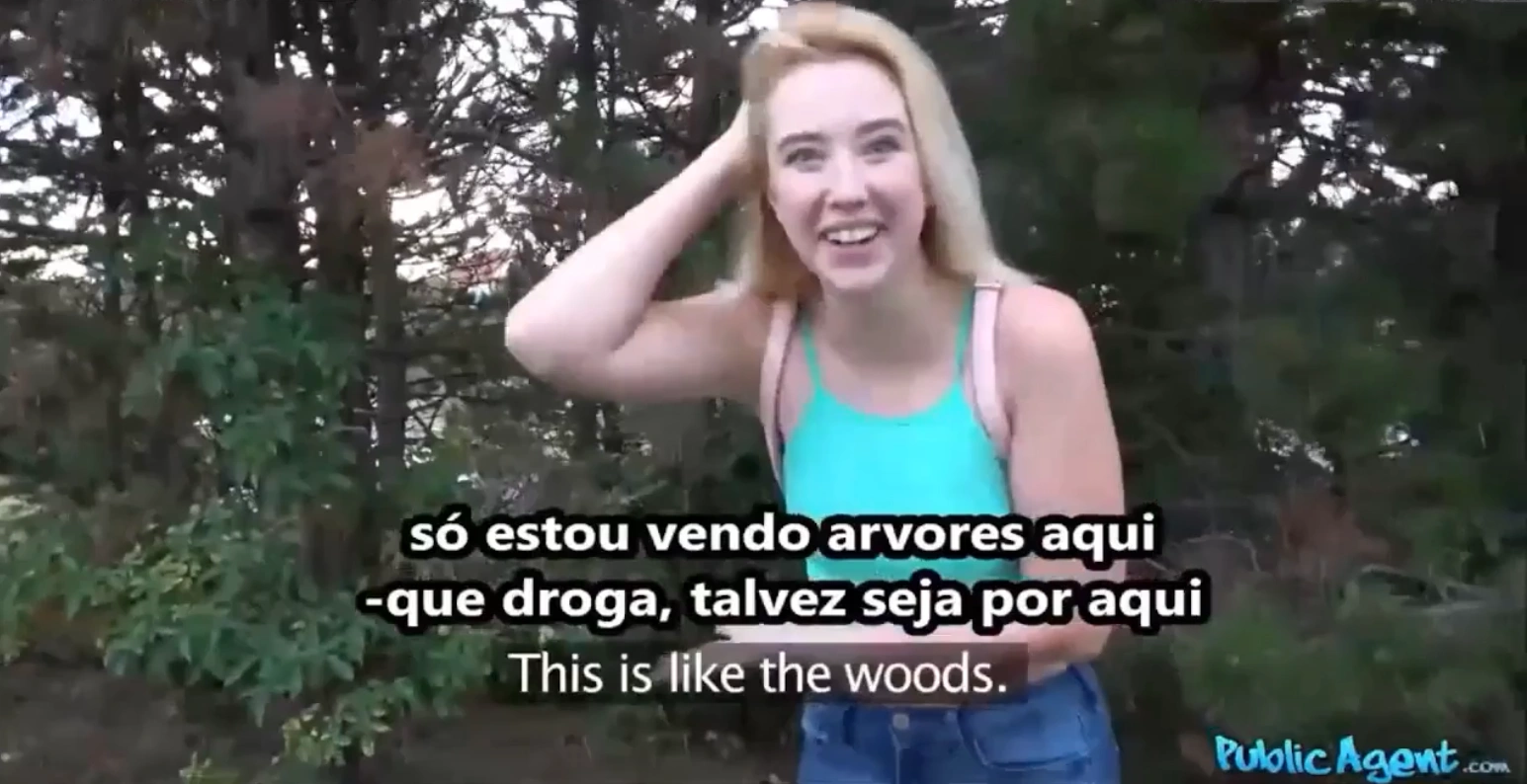 Loirinha de olhos azuis foi levada para o matinho no public agent legendado gostoso, chupando com vontade e tesão.