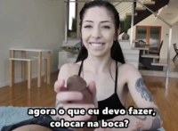 Flagrou a enteada se masturbando – incesto legendado