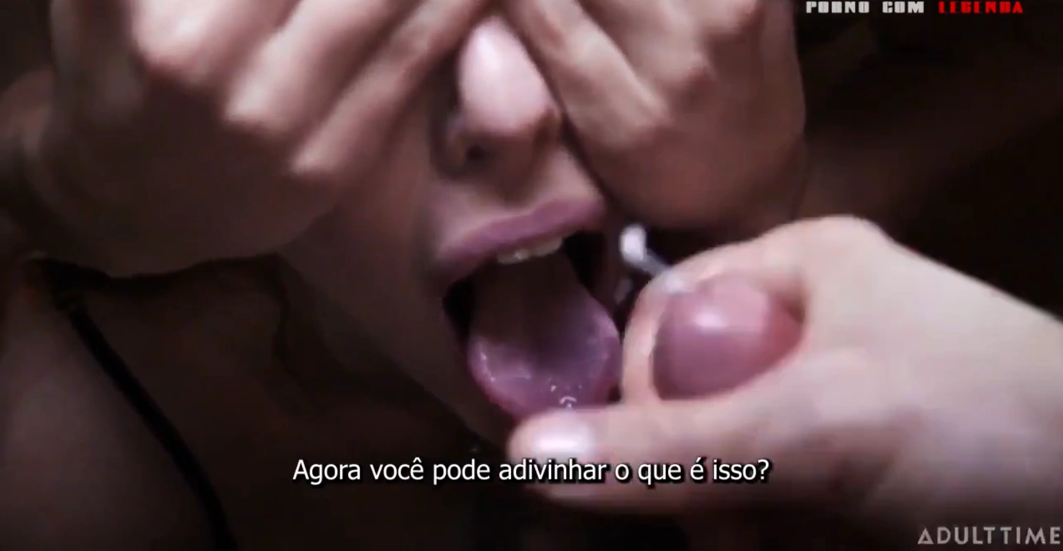 Incesto legendado irma e irmão se divertindo com a mãe presa na maquina de lavar da lavanderia, fazendo um ménage delicioso