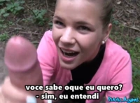 Sex com legenda universitária dando a buceta no matinho