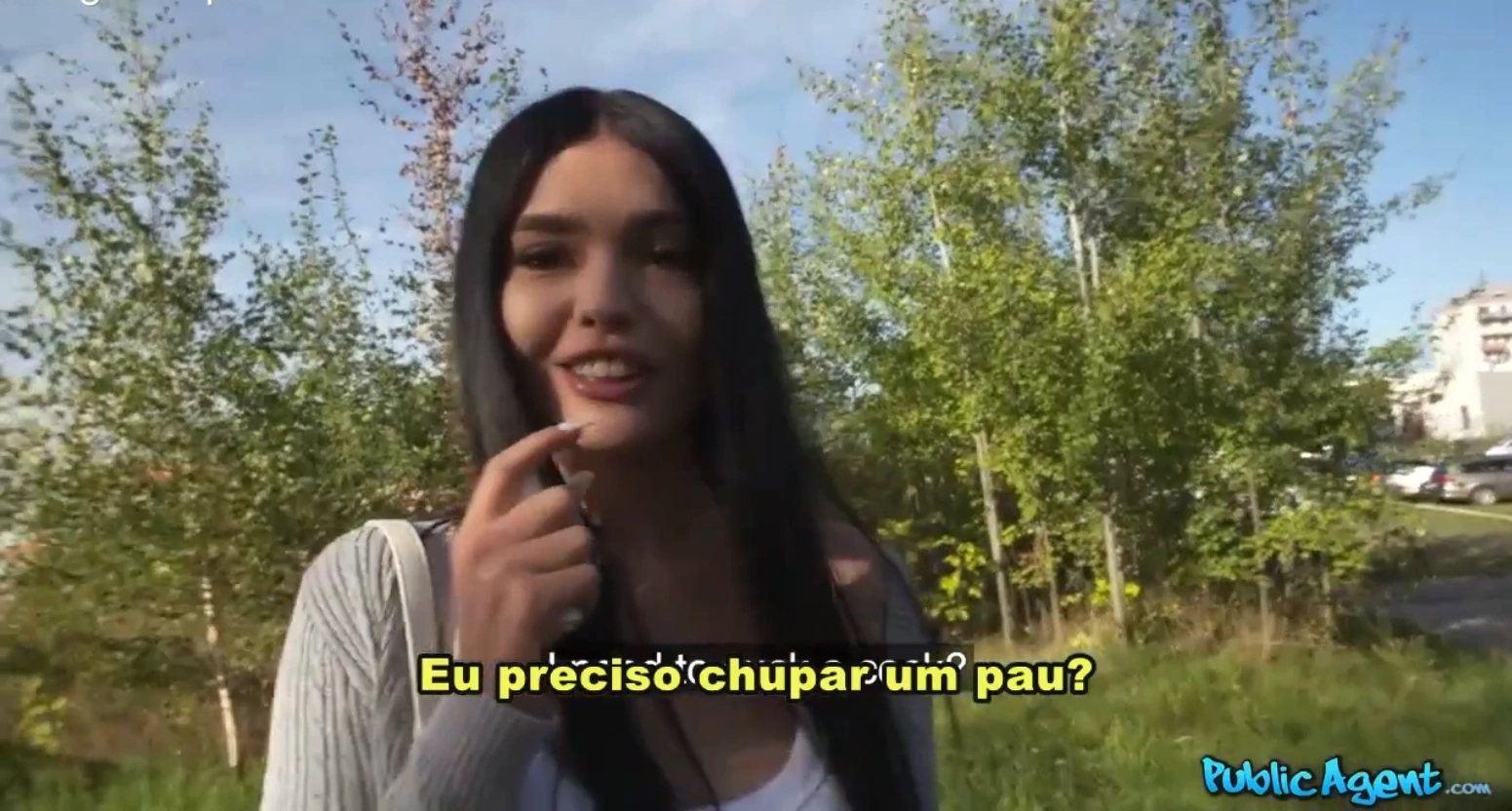 Novinha traiu o namorado para conseguir dinheiro em video legendado safado, implorando por mais dinheiro e prazer.