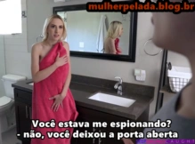 Viu a irmã pelada no banheiro e fudeu ela – incesto legendado