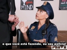 Policial gostosa fudeu com diretor da escola – pornô legenda