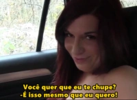 Ruivinha dando a buceta no carro – public agent legendado