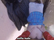 Sexo no beco com a novinha que conheceu no parque