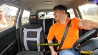 Loira pega o professor batendo punheta e mama ele – Porn com legenda